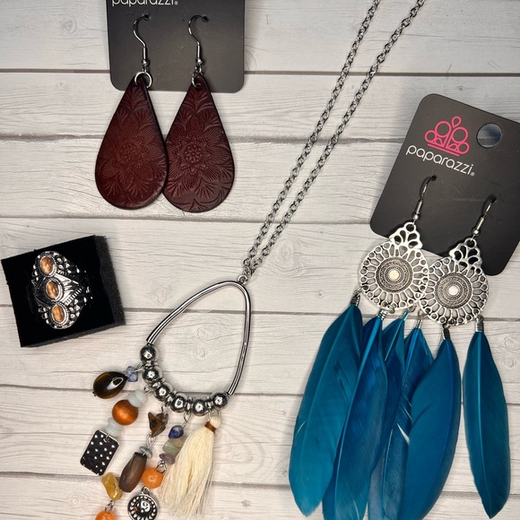 4 piece bundle - NWT - Picture 1 of 1